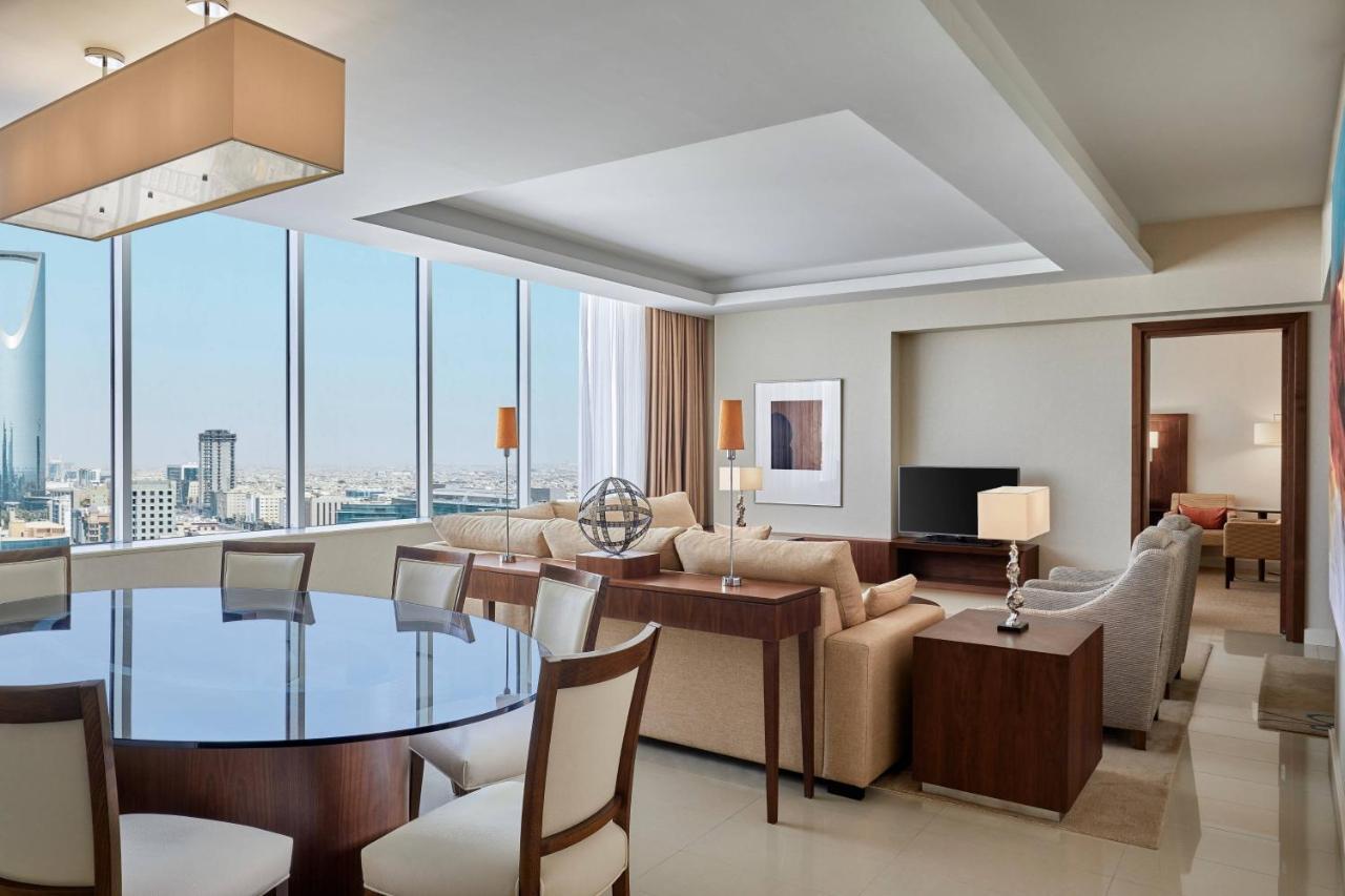 Courtyard By Marriott Riyadh Olaya Extérieur photo