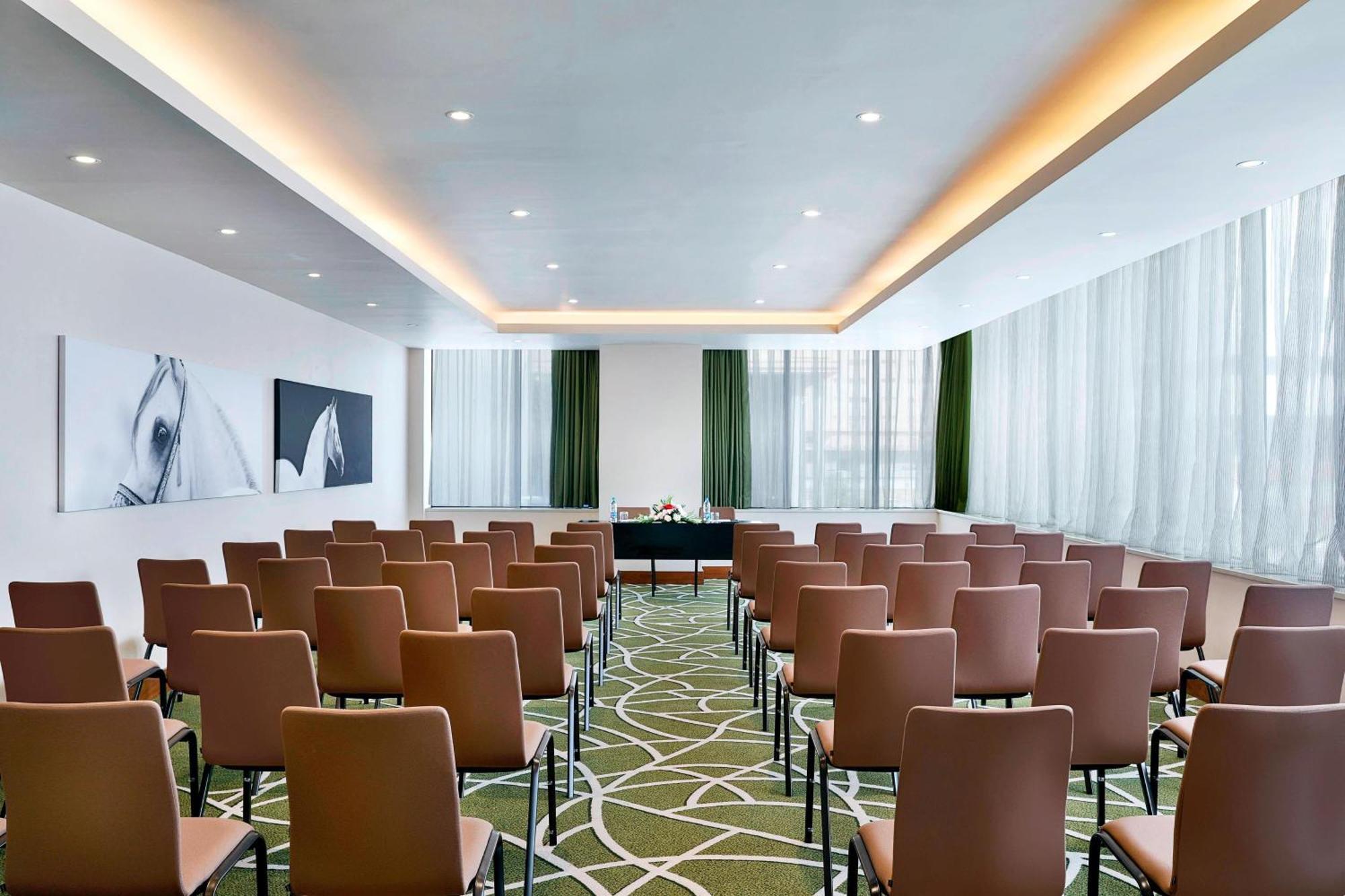 Courtyard By Marriott Riyadh Olaya Extérieur photo
