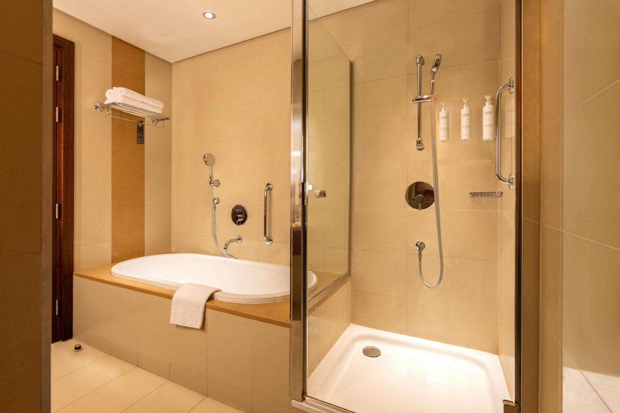 Courtyard By Marriott Riyadh Olaya Extérieur photo