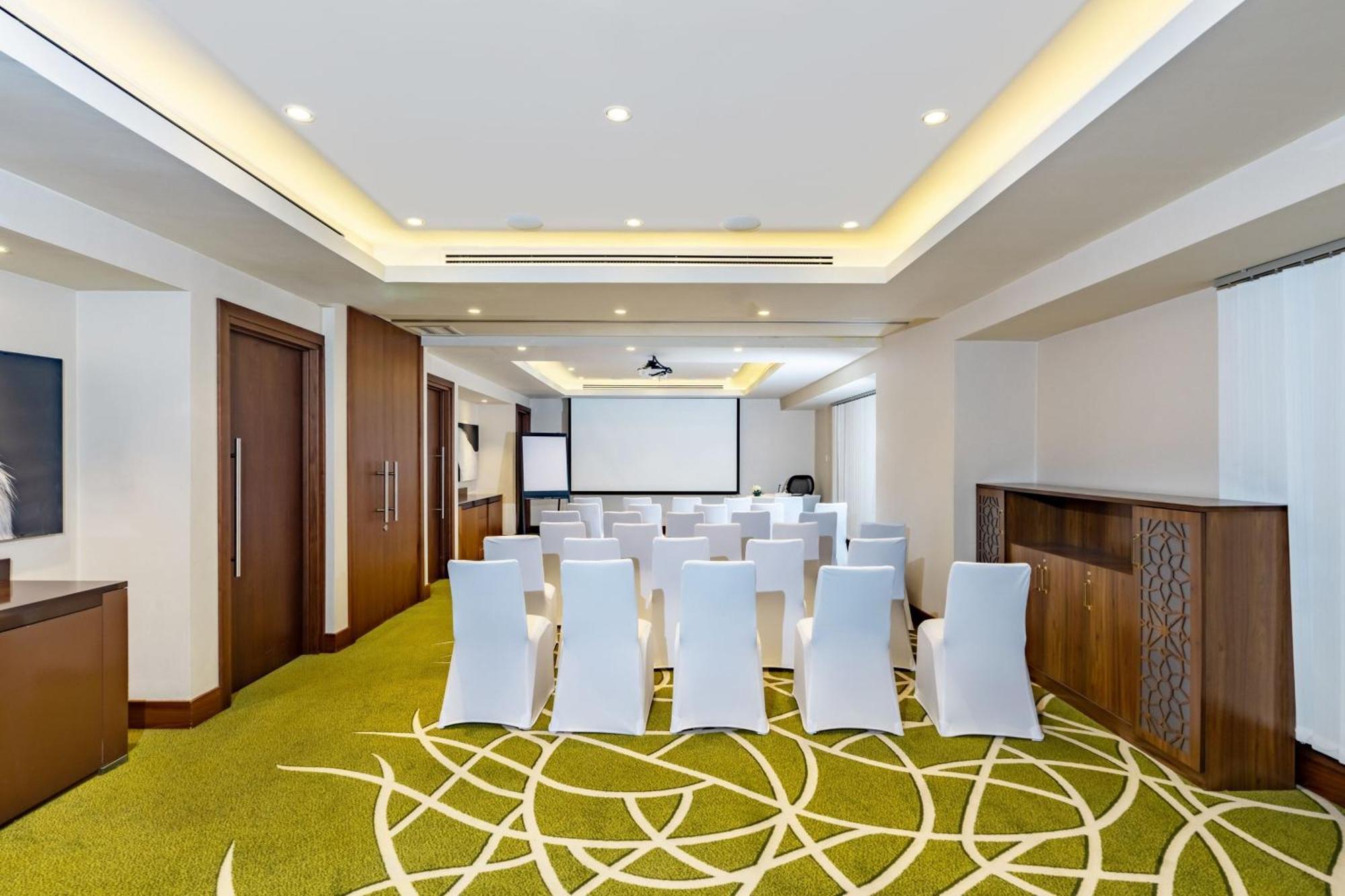 Courtyard By Marriott Riyadh Olaya Extérieur photo