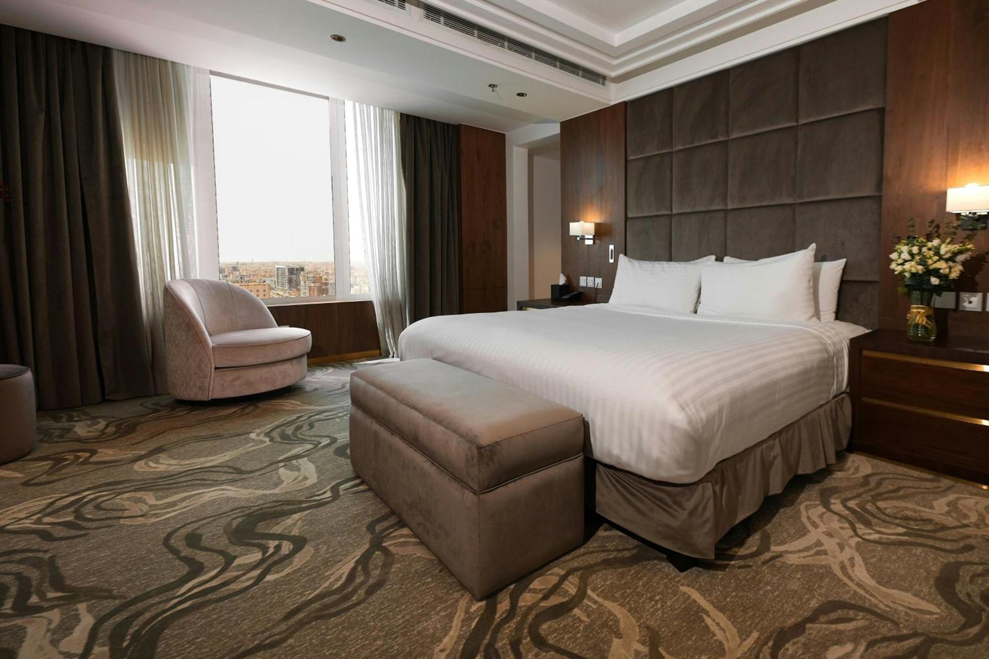 Courtyard By Marriott Riyadh Olaya Extérieur photo