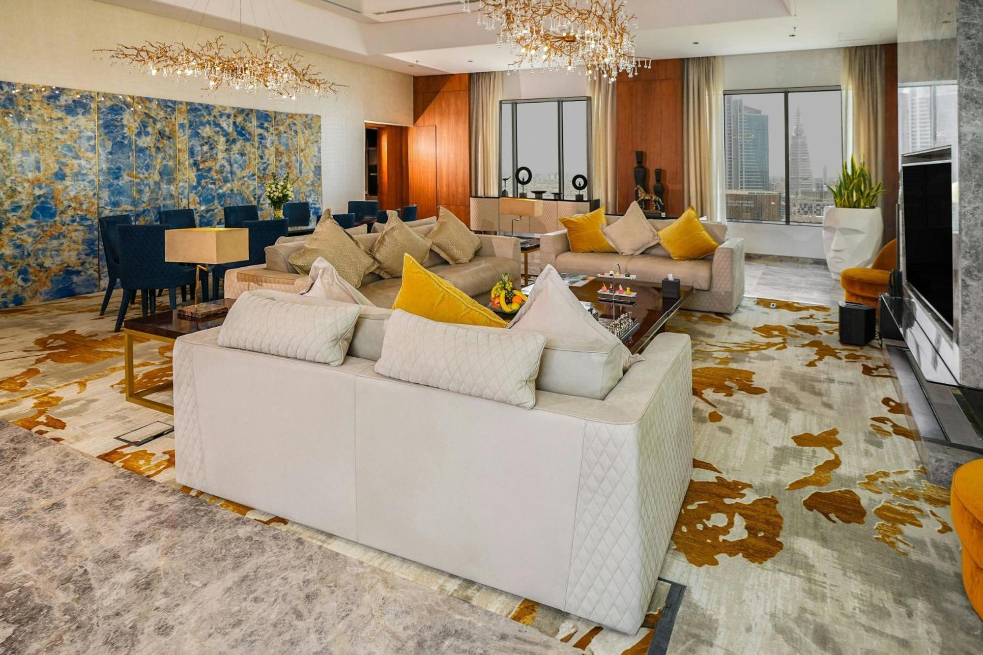 Courtyard By Marriott Riyadh Olaya Extérieur photo